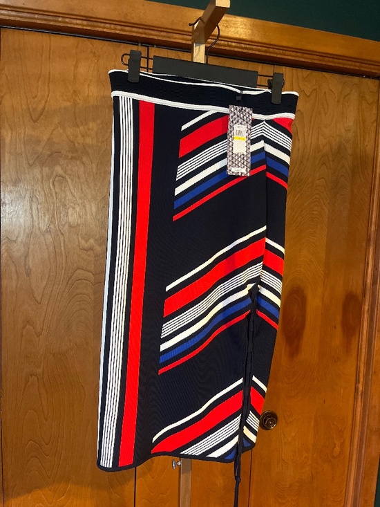 NWT TOMMY X GIGI Gigi Hadid Intarsia Skirt Size: M - Picture 5 of 10